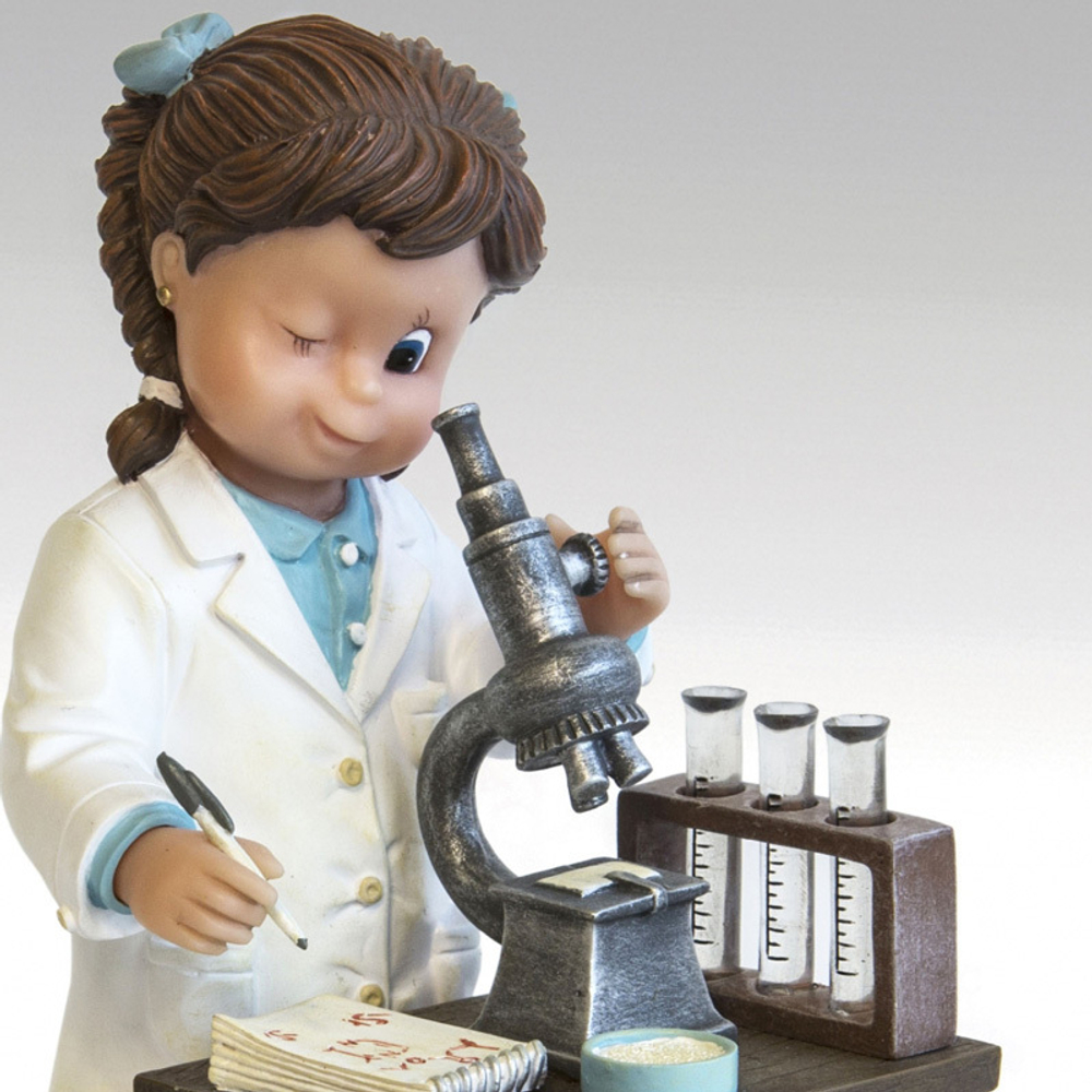 Статуэтка Nadal Через микроскоп 746778