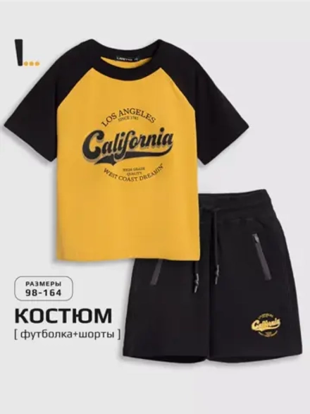 Летний костюм для мальчика с шортами