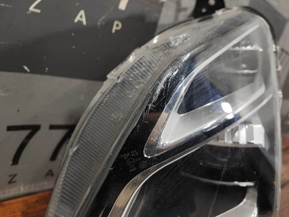 Фара левая LED Omoda C5 22-нв Б/У Оригинал 605000530AA