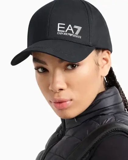 Кепка EA7