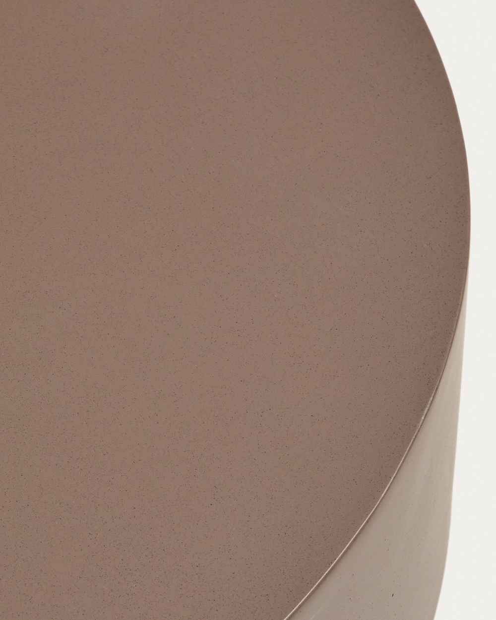 Уличный столик Garbet из коричневого бетона, диаметр 80 см