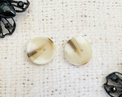 Пуговицы, d 1,8 см, 2 прокола