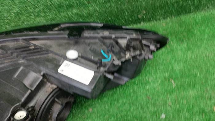 Фара правая Mercedes CLS C257 (2017-2021) LED