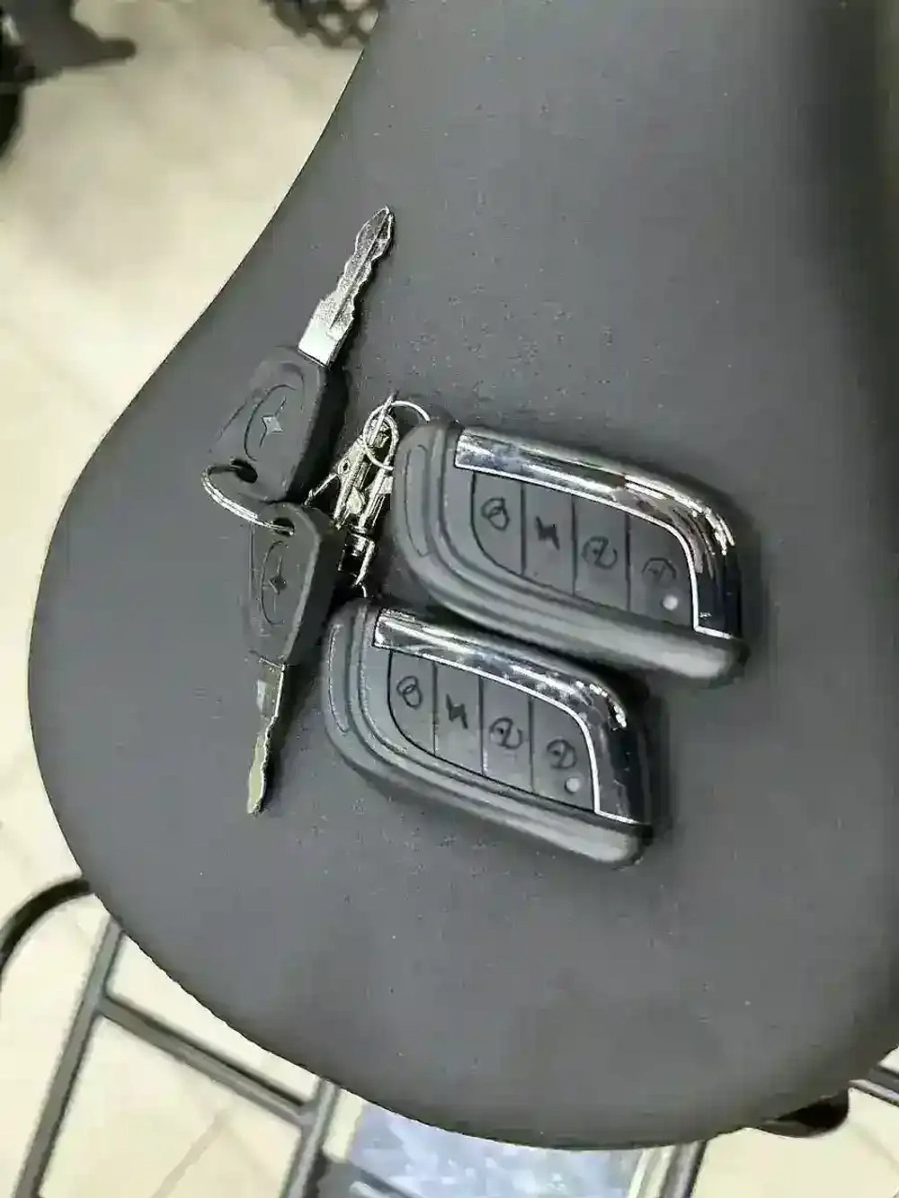 Электровелосипед MOTAX E-NOT Express Lux 60V12Ah К