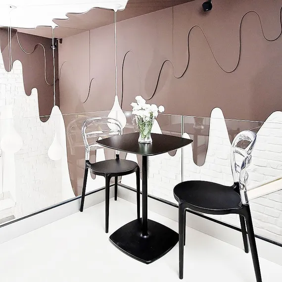 Стул Miss Bibi черный/прозрачный