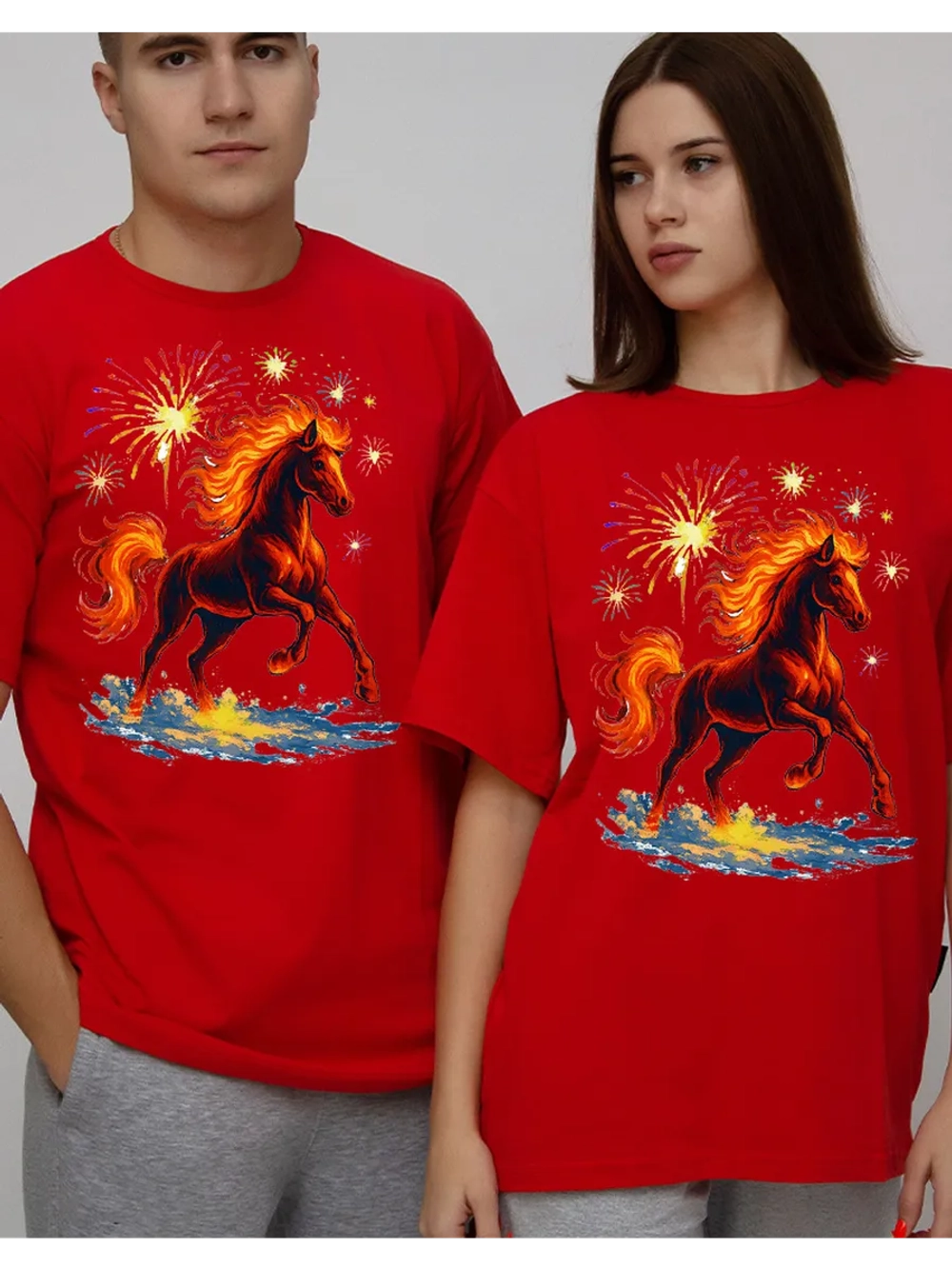 Футболка красная новогодняя с лошадью салюты 2026