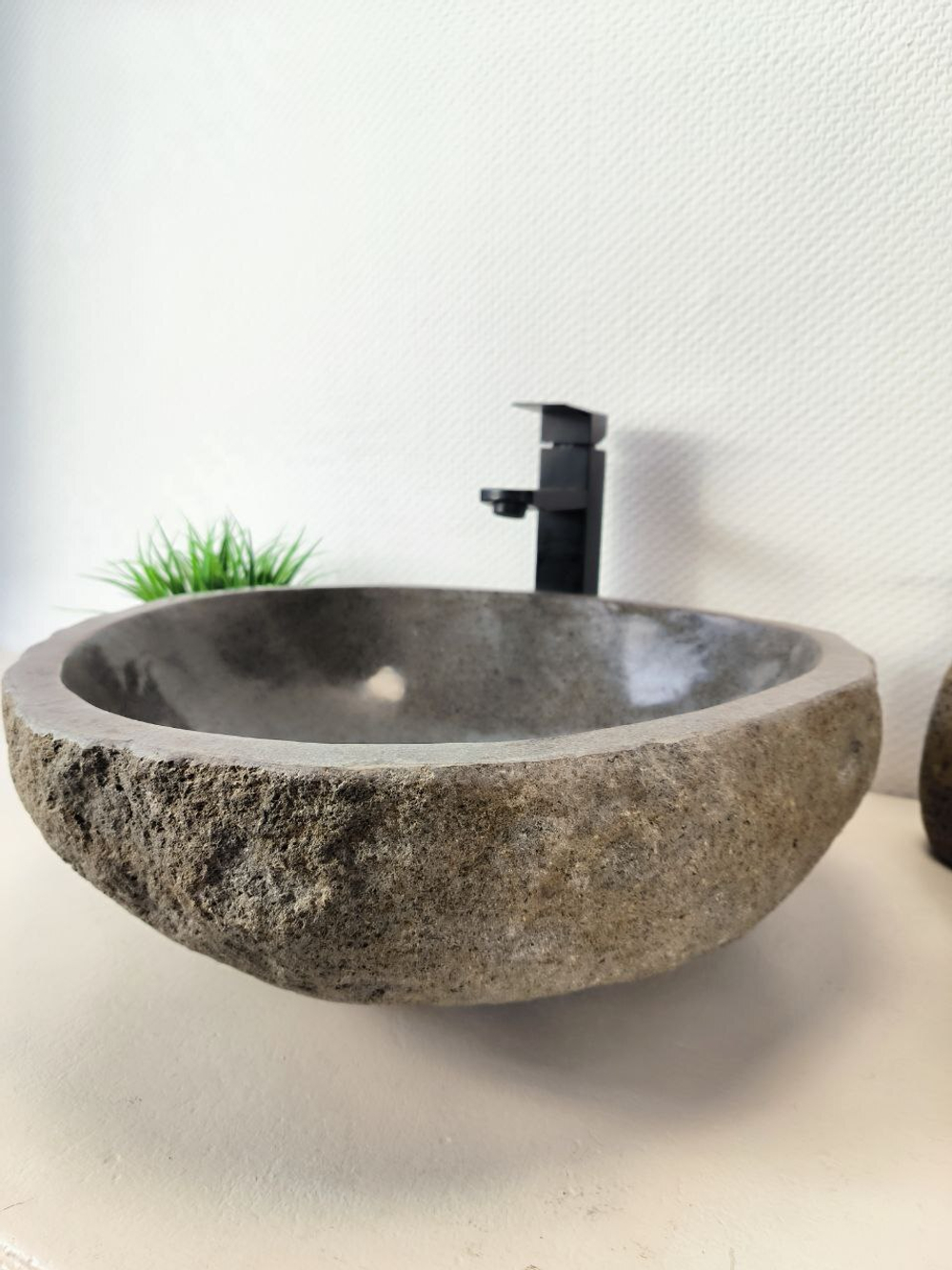 Раковина из речного камня RS-65996 48х46х15 из натурального камня