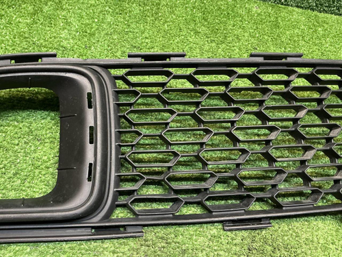 Решетка переднего бампера Mini Hatch R56 (10-13)