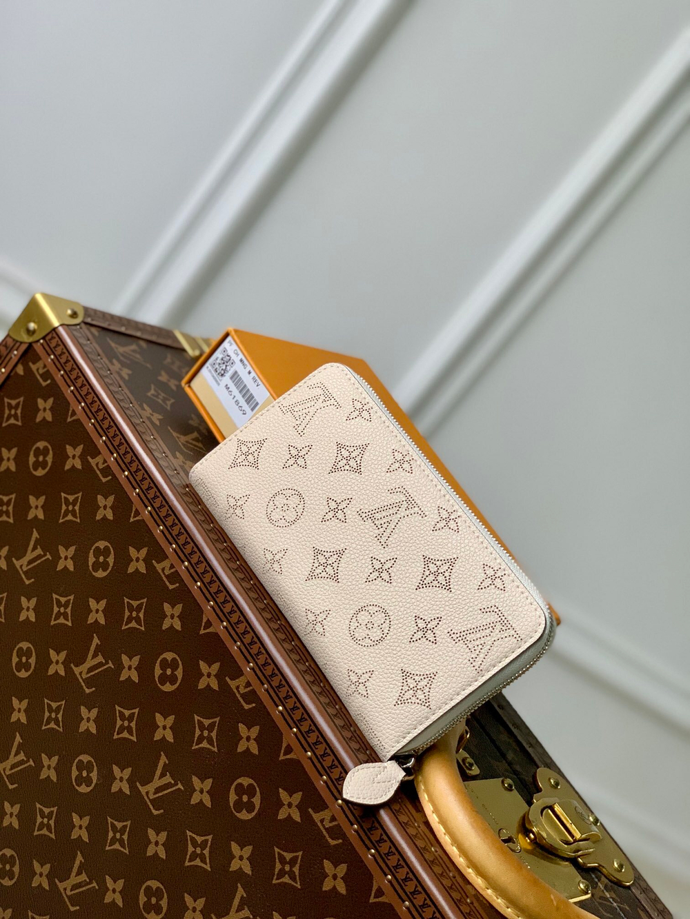Louis Vuitton Zippy Wallet