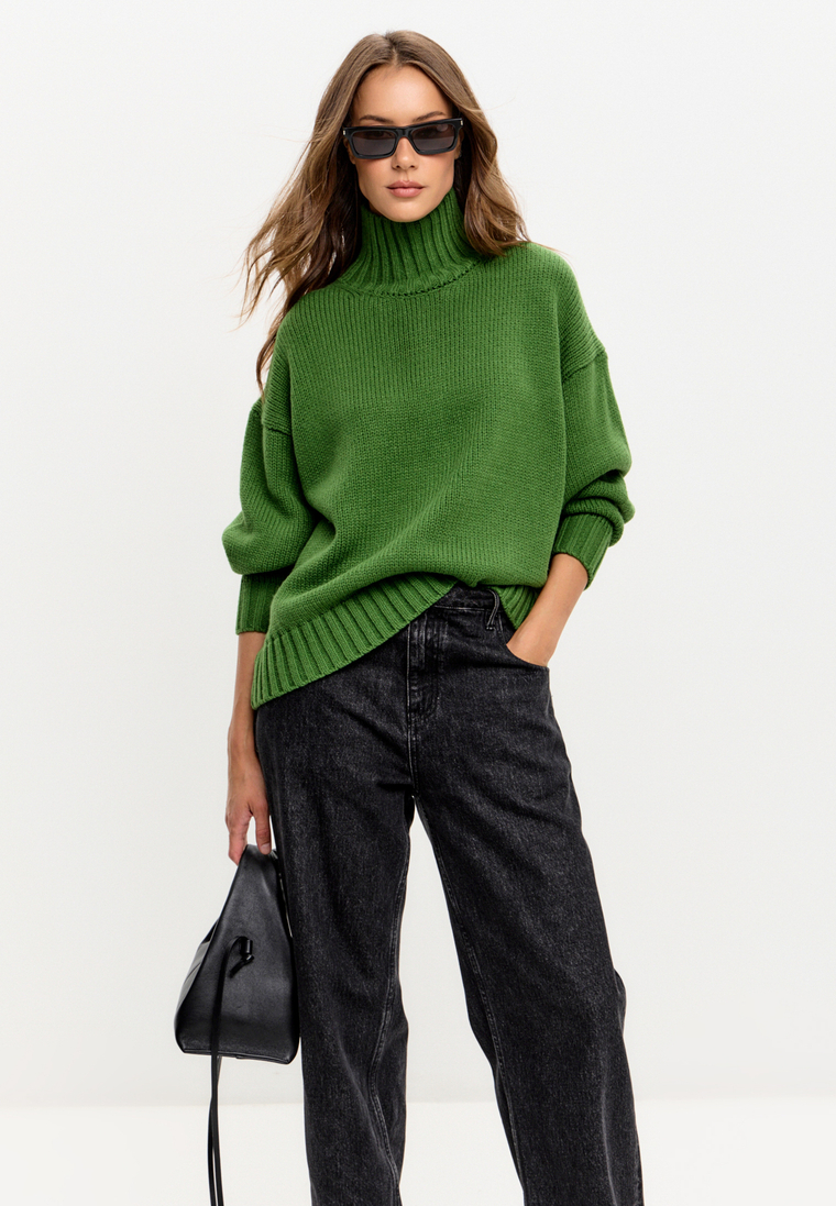 Базовый шерстяной свитер с воротником стойка