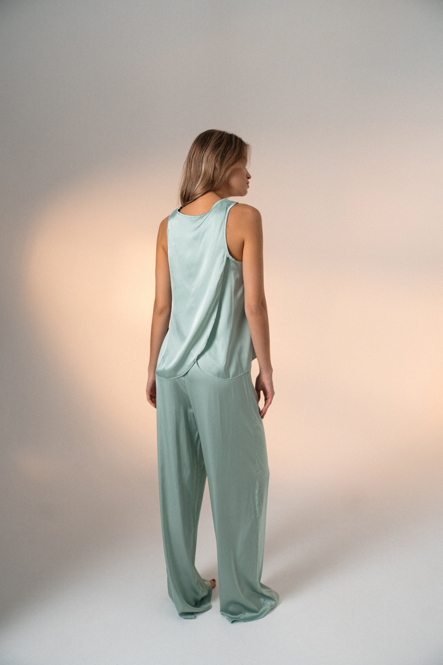 КОМПЛЕКТ МАЙКА И БРЮКИ "НЕВЕСОМАЯ НЕЖНОСТЬ"