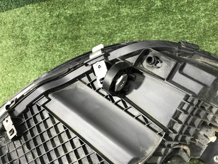 Фара левая Mercedes C w205 (2018-2023) LED