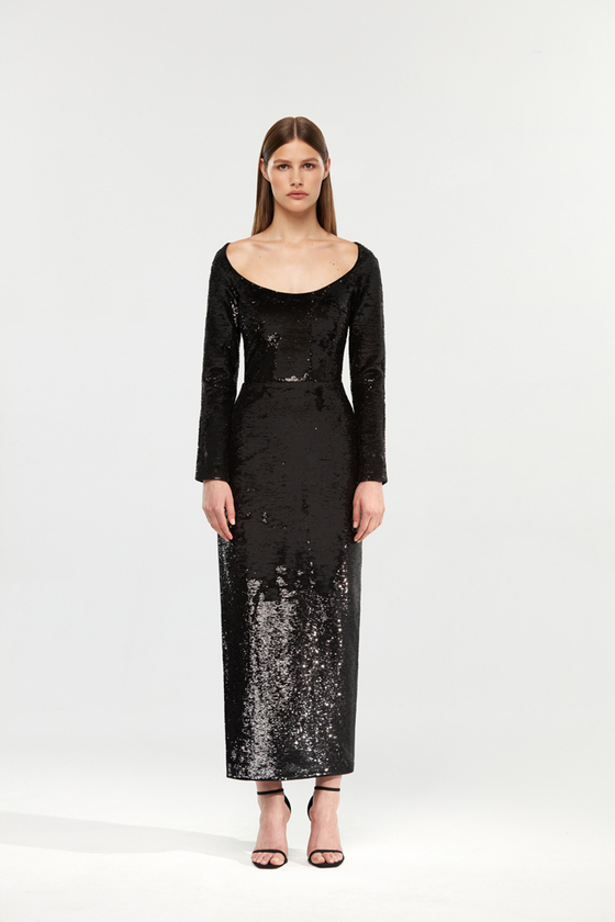 Платье удлиненное миди из пайеток с боковым разрезом