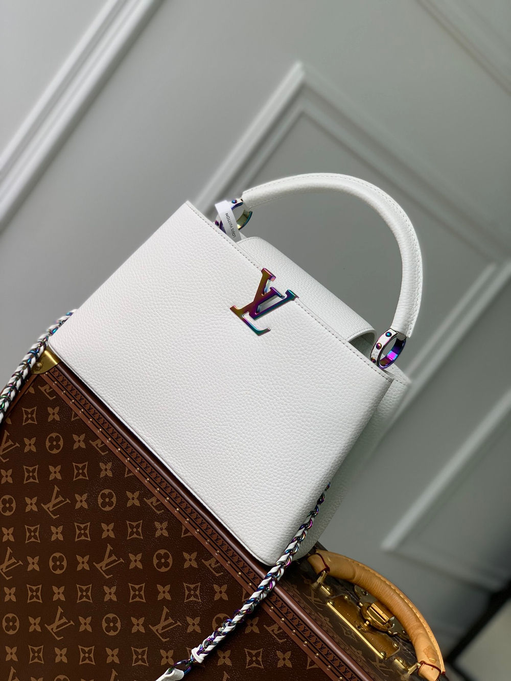 Louis Vuitton Capucines MM