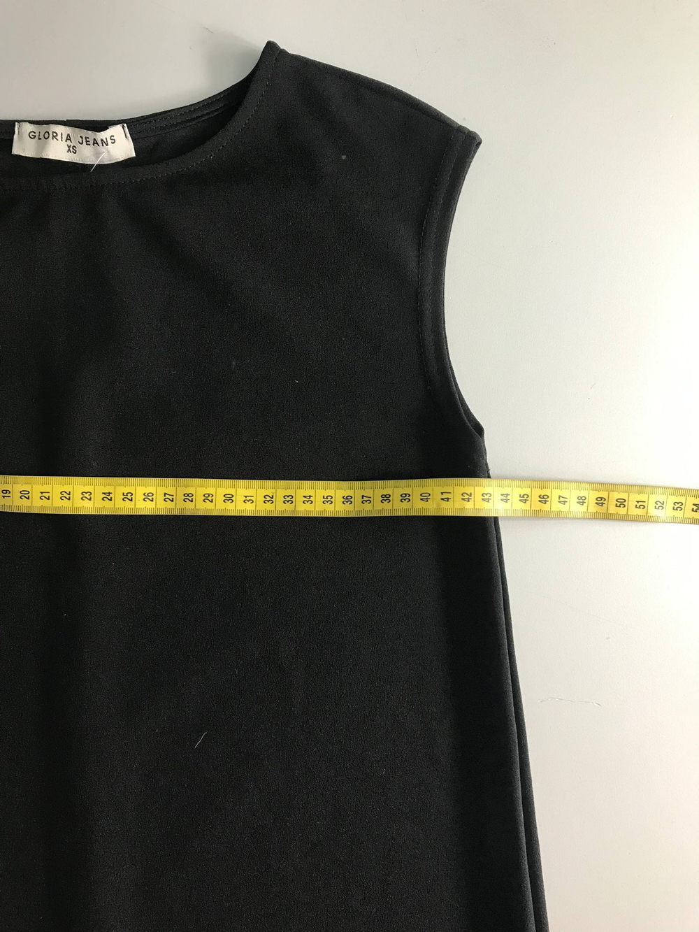 Платье Gloria Jeans прямого кроя, маркировка ХS, визуально на 42 размер