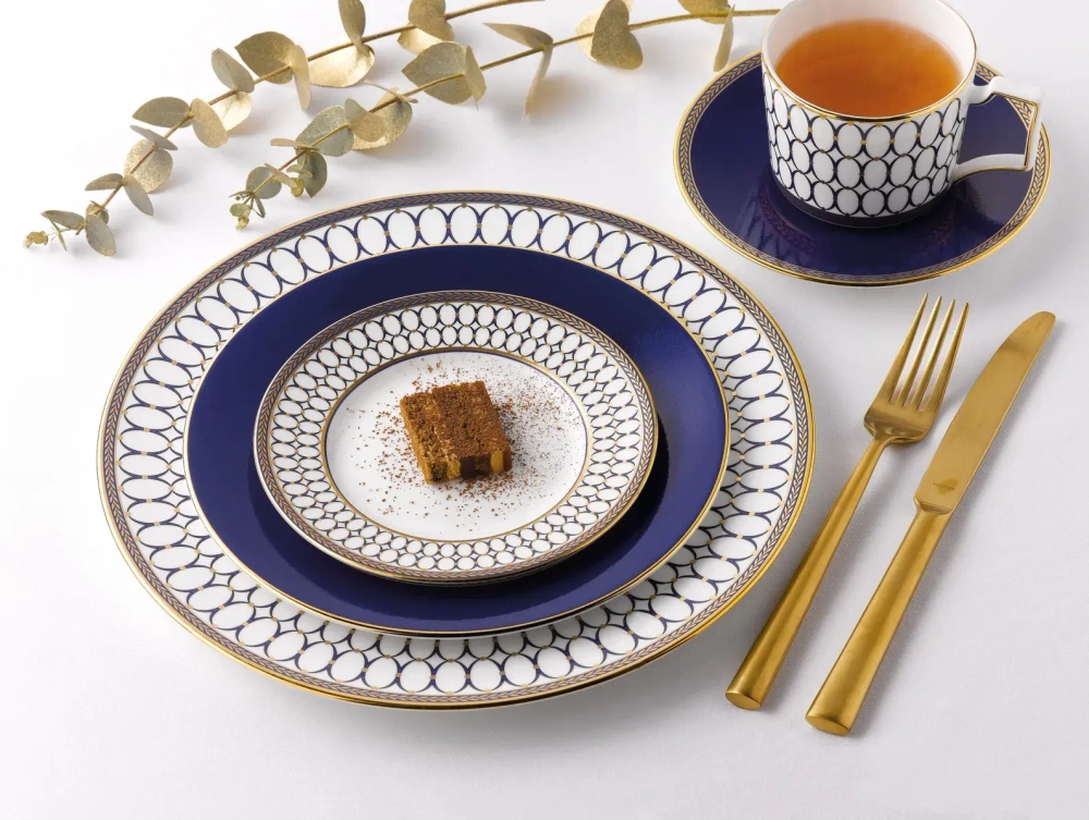 Wedgwood Золотое блюдо "Ренессанс" 35 см