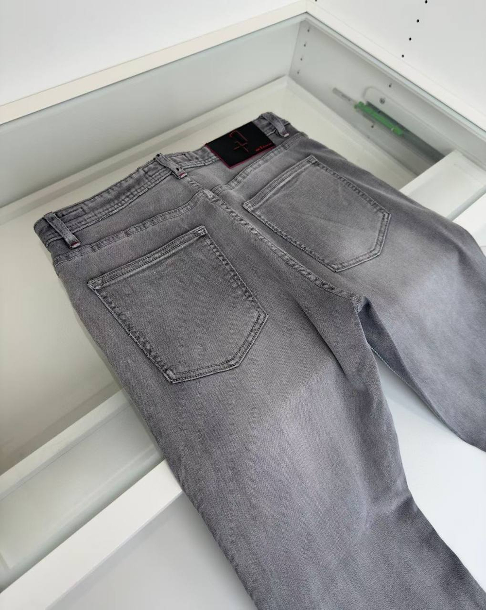 Джинсы Kiton