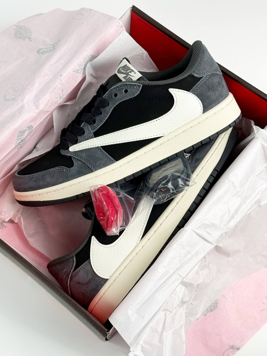 Кроссовки Nike Air Jordan 1 Low & Travis Scott #B99 (сер.)