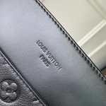 Louis Vuitton Avenue MM