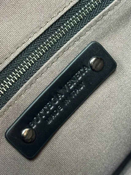 Сумка мужская кожаная Bottega Veneta через плечо