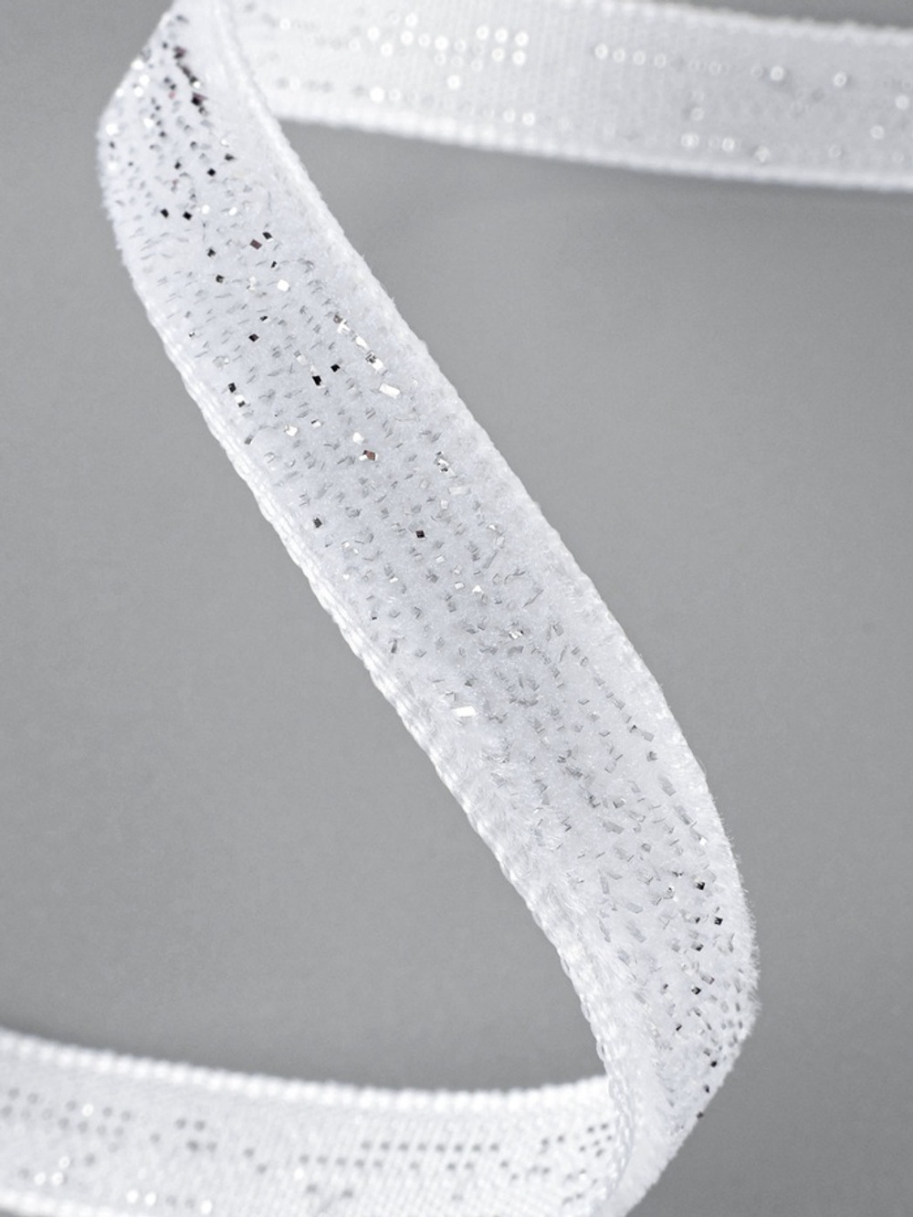 Бархатная лента с серебряным люрексом 6 мм