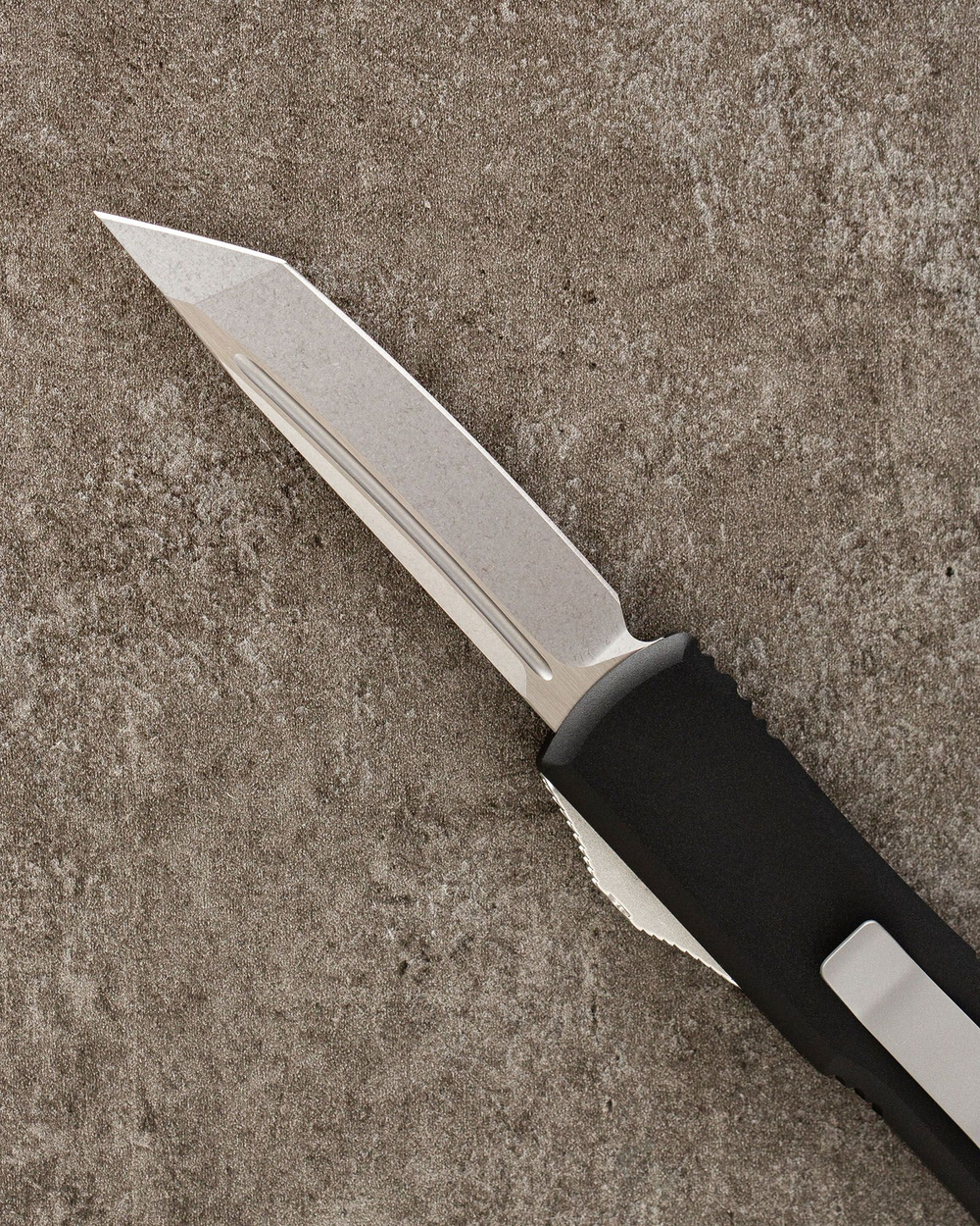 Автоматический складной нож SteelBro Microtech UTX-85 T/E Tanto Stonewash VG10 233-10 (черный)