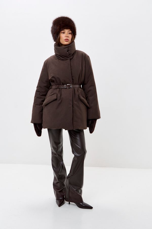 Куртка зимняя на поясе Фрости шоколадного цвета