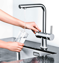 Смеситель для кухни Omoikiri Hotaru G Вороненая сталь, зеленый с подключением к фильтру с питьевой воде 4994028