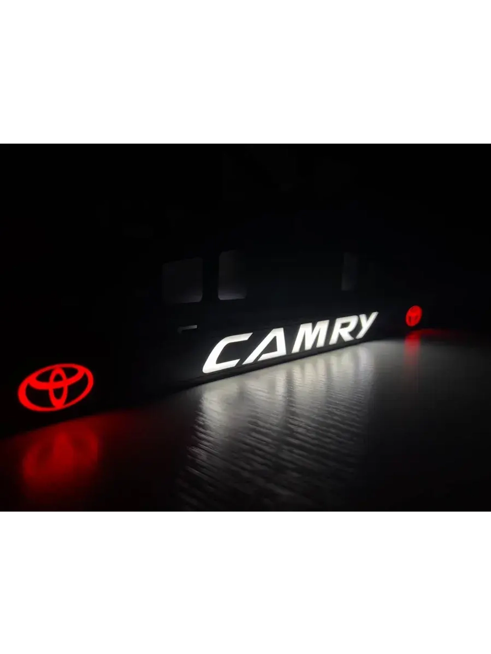 Рамка для номера с подсветкой. RLOGO Camry.