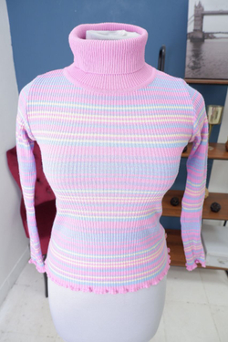 Джемпер разноцветный на 15-16 лет