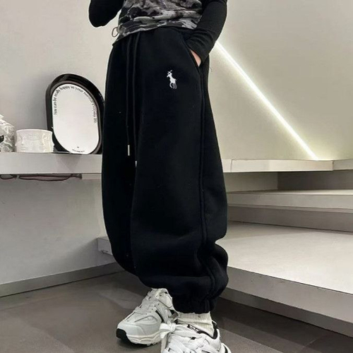 Спортивные штаны