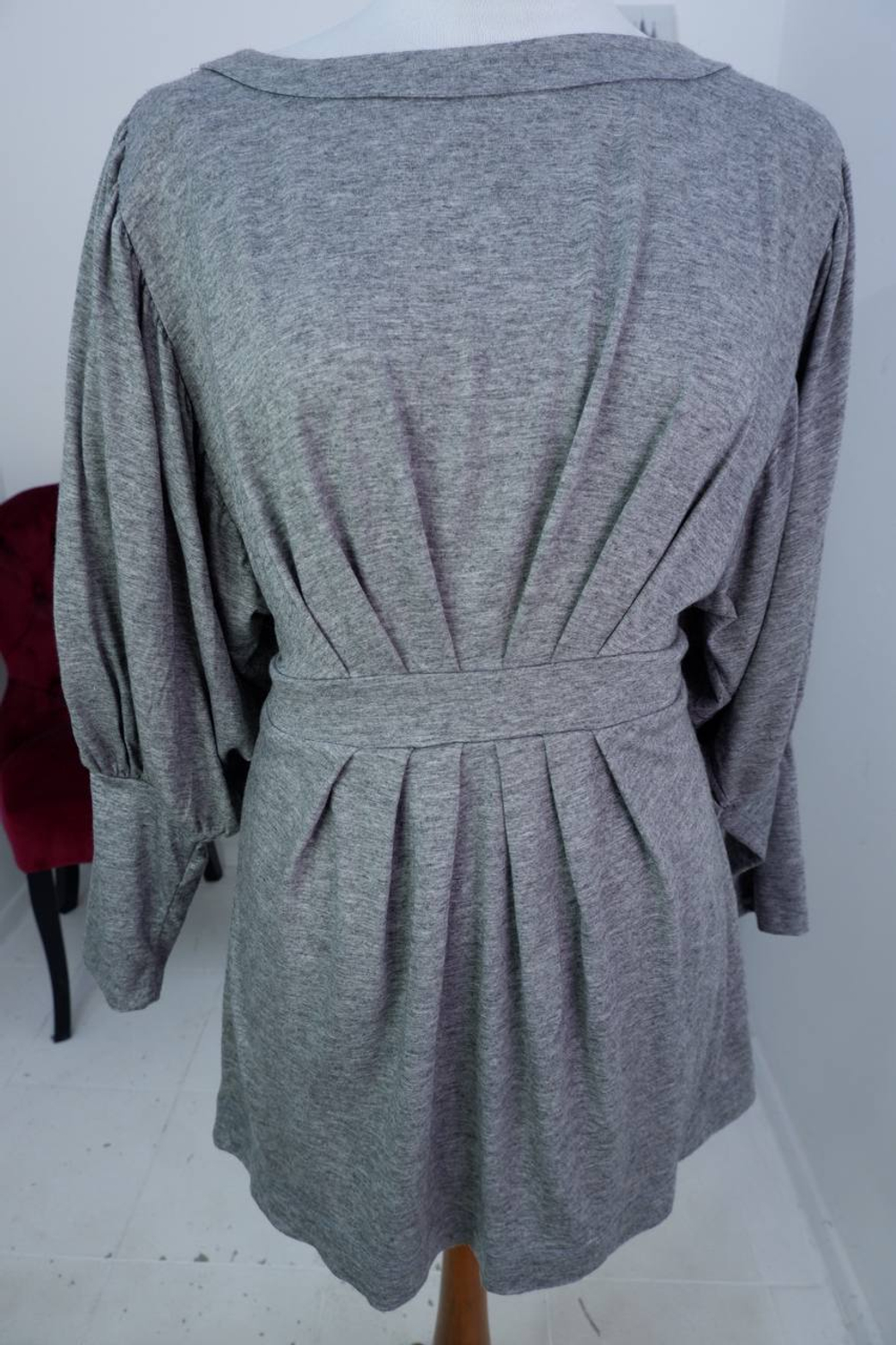 Джемпер-туника с поясом, визуально на 46/48 размер