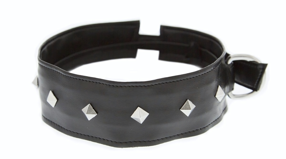 Полиуретановый ошейник с пуклями Collar with Studs (Цвет: черный)