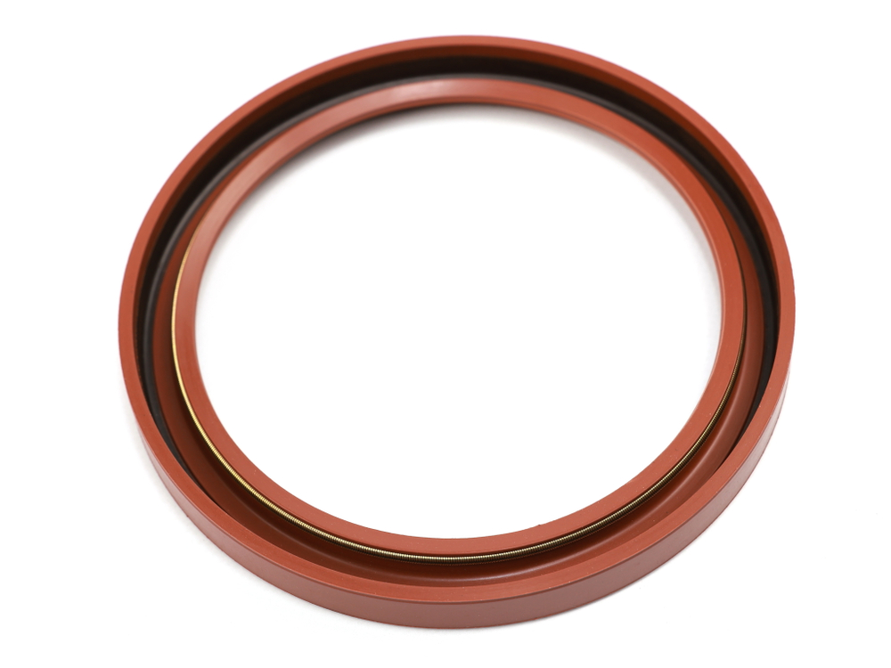 Сальник 130х162х15 а/м КАМАЗ ступицы (красный с пружиной/NBR) Резинотехника г. Балаково ( ОЕ 864149-30 к. )