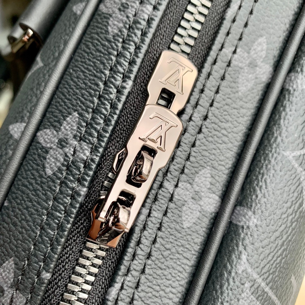 Louis Vuitton Voyage PM