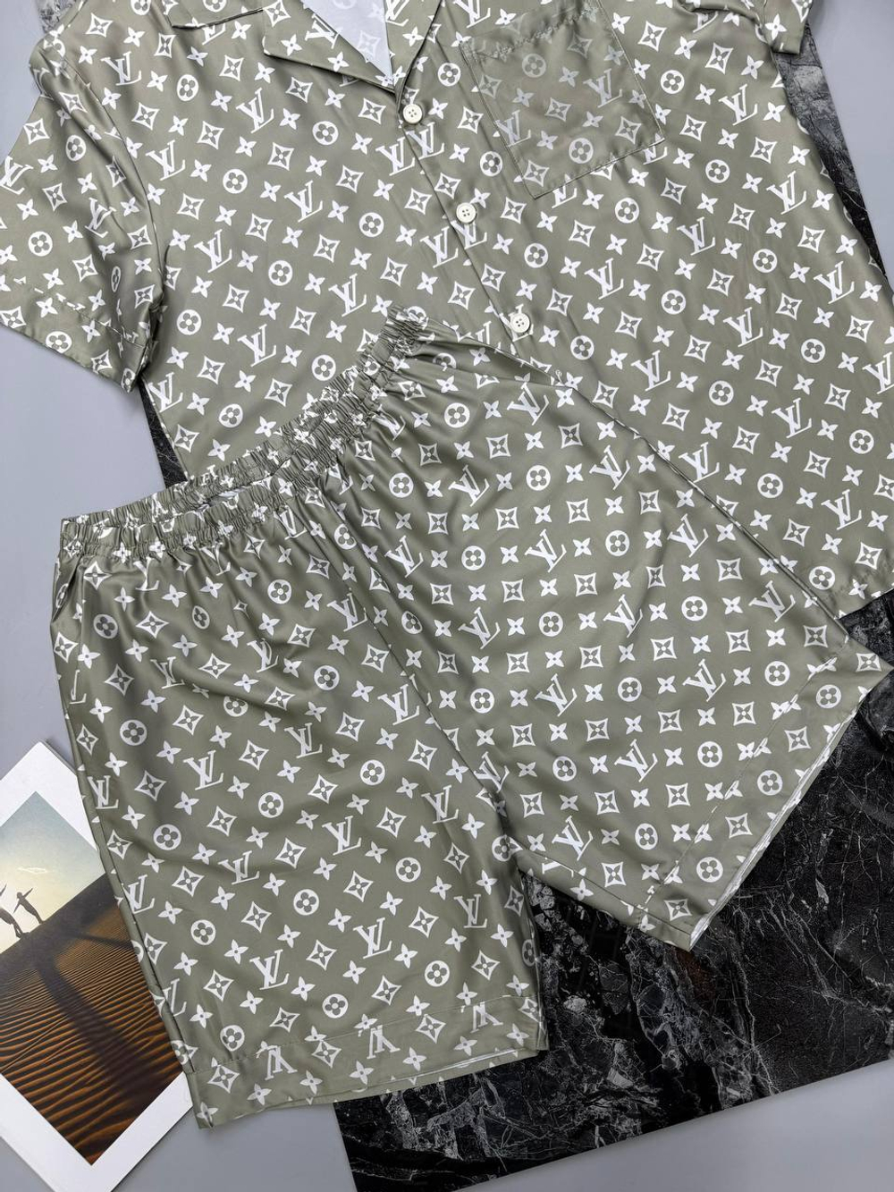 Костюм Louis Vuitton