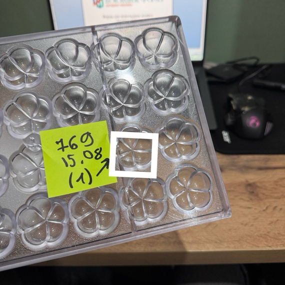 769-у | Форма для шоколадных конфет (275*175 мм)