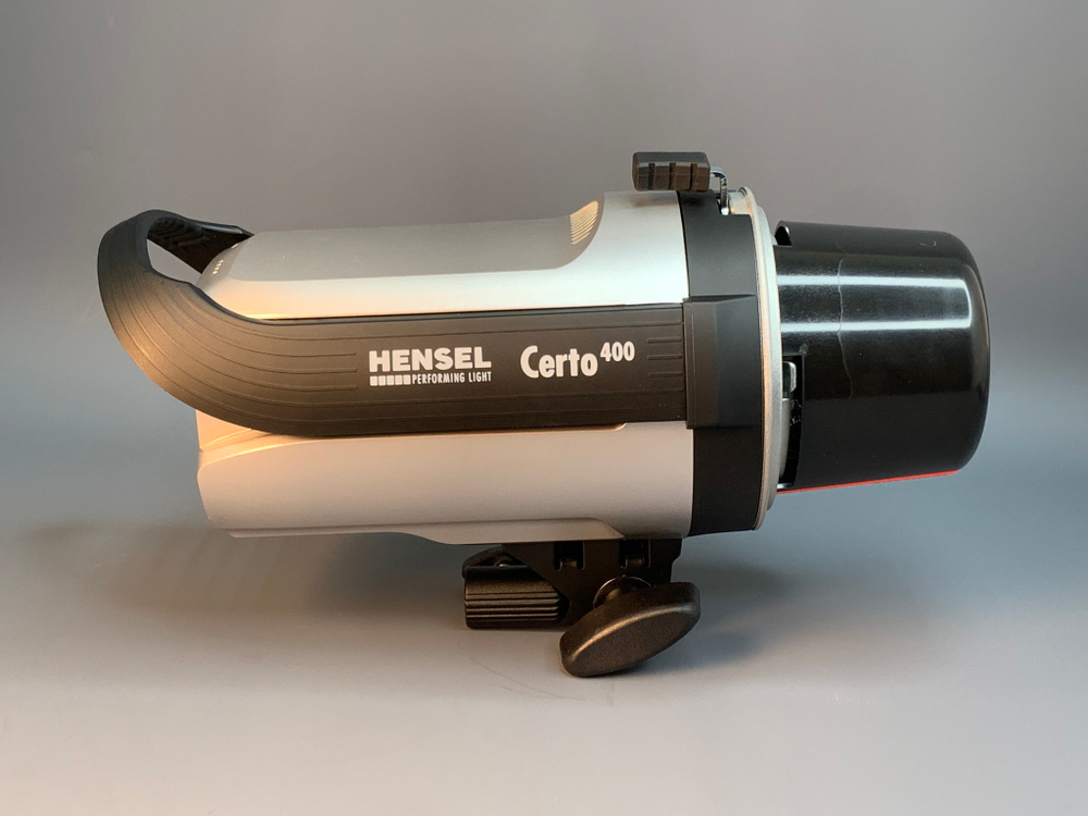 Студийный свет Hensel Certo 400