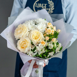 Сборный букет с пионовидной розой