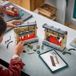 Конструктор LEGO Harry Potter 76450 Хогвартс Экспресс: книжный уголок