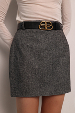 Юбка мини серая в елочку