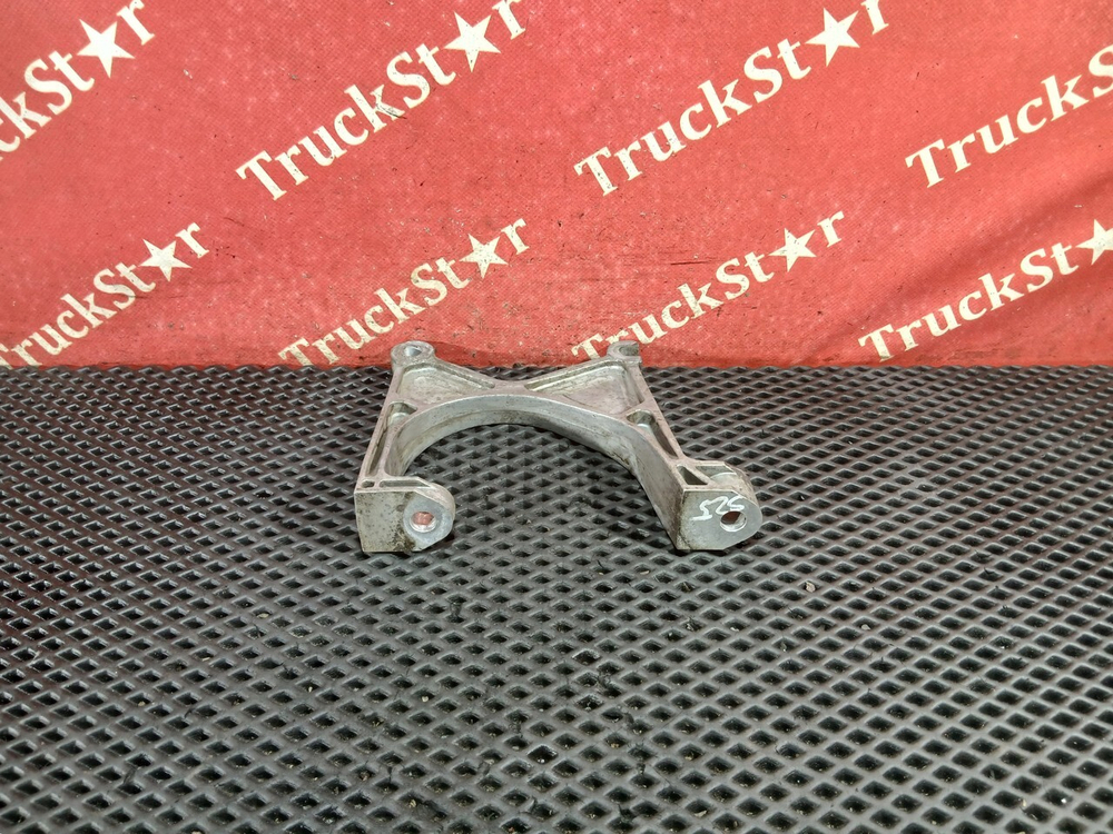 Кронштейн корпуса воздушного фильтра