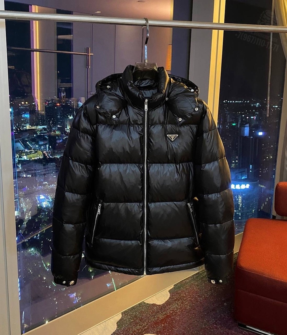 Пуховик Prada