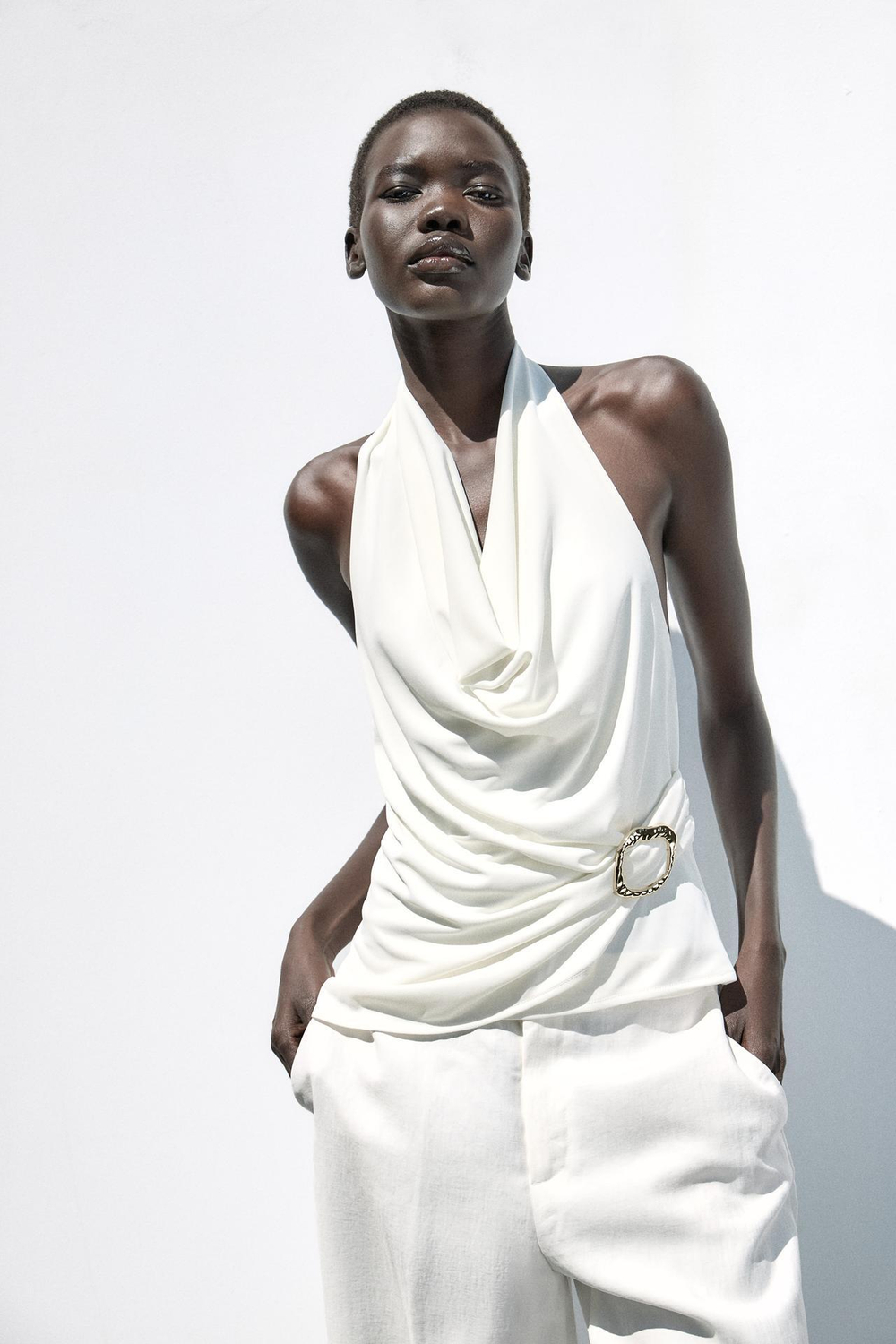 ZARA ДРАПИРОВАННЫЙ ТОП С ПРЯЖКОЙ, ЖЕЛТОВАТО-БЕЛЫЙ