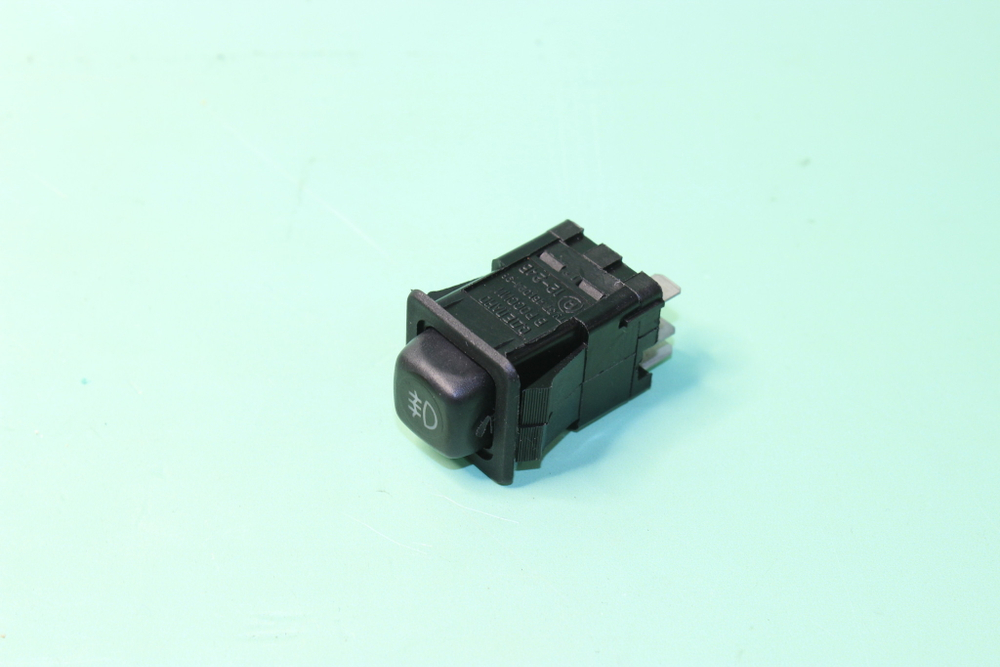 Выключатель-кнопка фар противотуманных задних