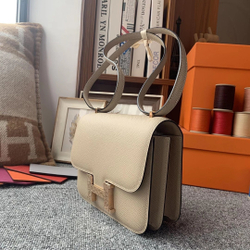 Hermes Constance 18