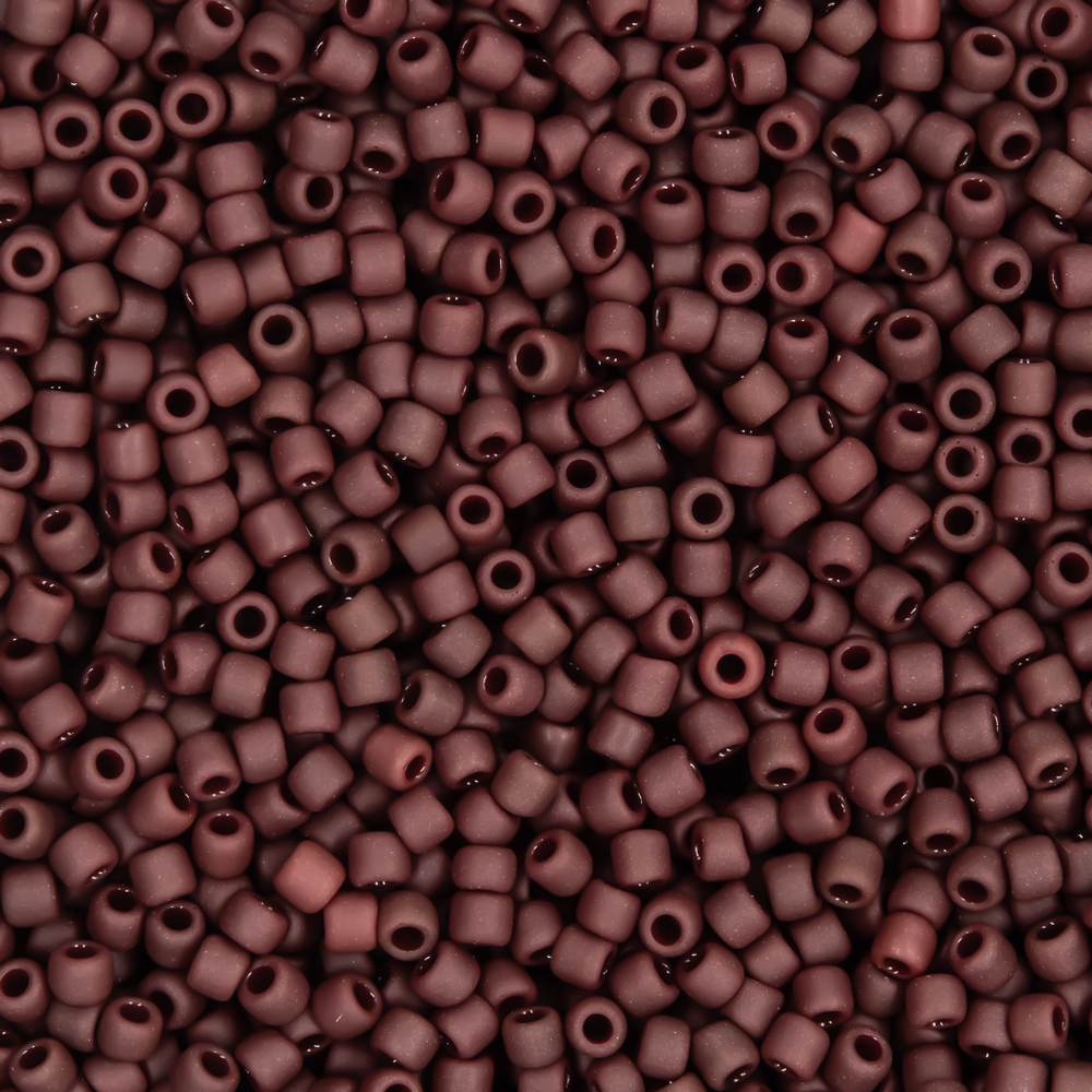 Японский бисер TOHO Round 11/0 (№46F), непрозрачный матовый