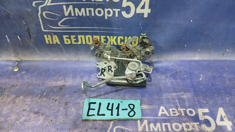 Замок двери задней правой TOYOTA TERCEL 1993