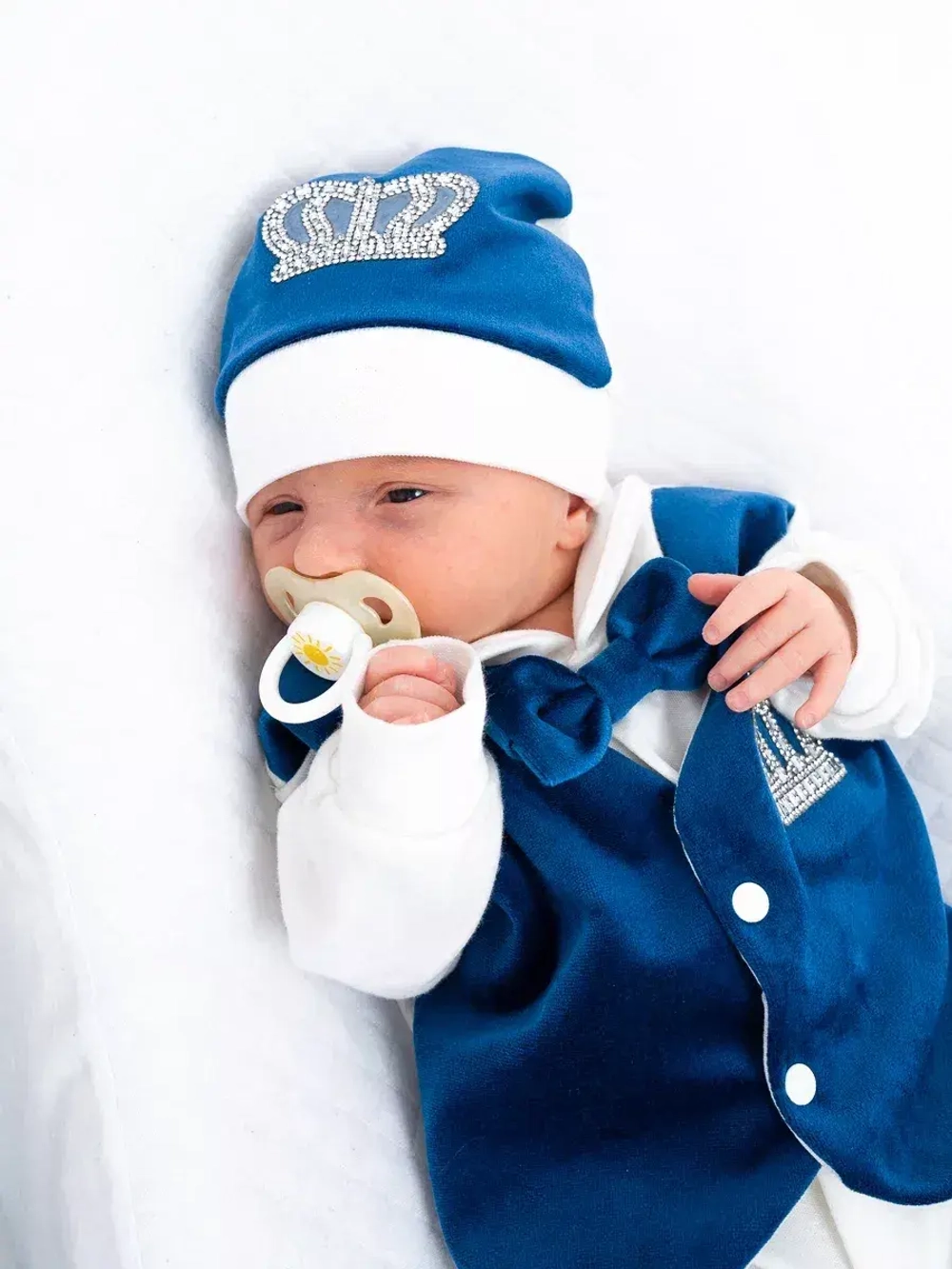 Комбинезон на выписку для новорожденного джентльмен