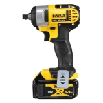 DeWalt DCF880M2 аккумуляторный гайковерт (2 x 4 Ач, ЗУ)